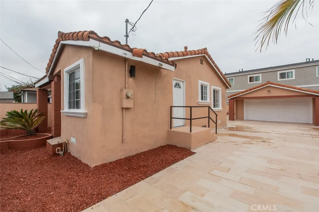 14425 Prairie Avenue, Lawndale, CA 90260 - Photo 2 of 29, Lawndale, CA