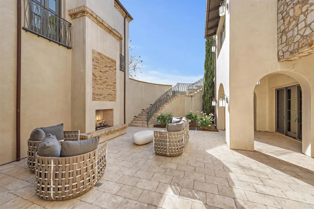 https://cdn.realtyfeed.com/cdn/127/306585996/42ce271d6fcf1f78a660af2f9b0cc61e.webp