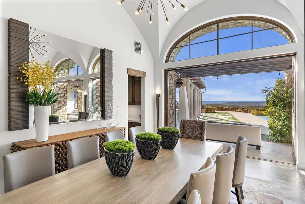 https://cdn.realtyfeed.com/cdn/127/306585996/7f3baf7c33b4efbee44fdc2fceca0fb1.webp