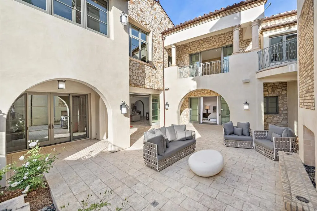 https://cdn.realtyfeed.com/cdn/127/306585996/afa197a09e44ce79ed53dc1b03e1ef89.webp