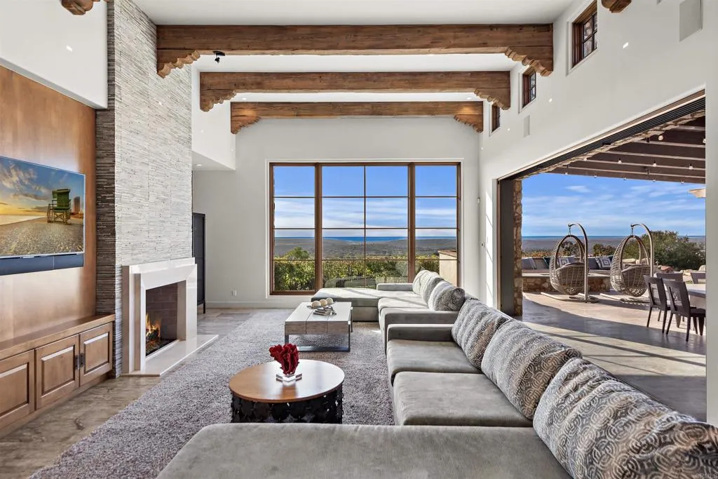 https://cdn.realtyfeed.com/cdn/127/306585996/c23c8361abb1232de55f1482f8e63c48.webp