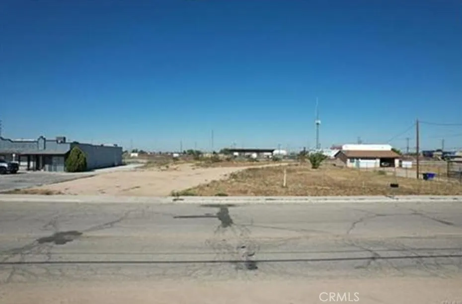 18040 Jonathan, Adelanto, CA 92301 - Photo 5 of 6, Adelanto, CA