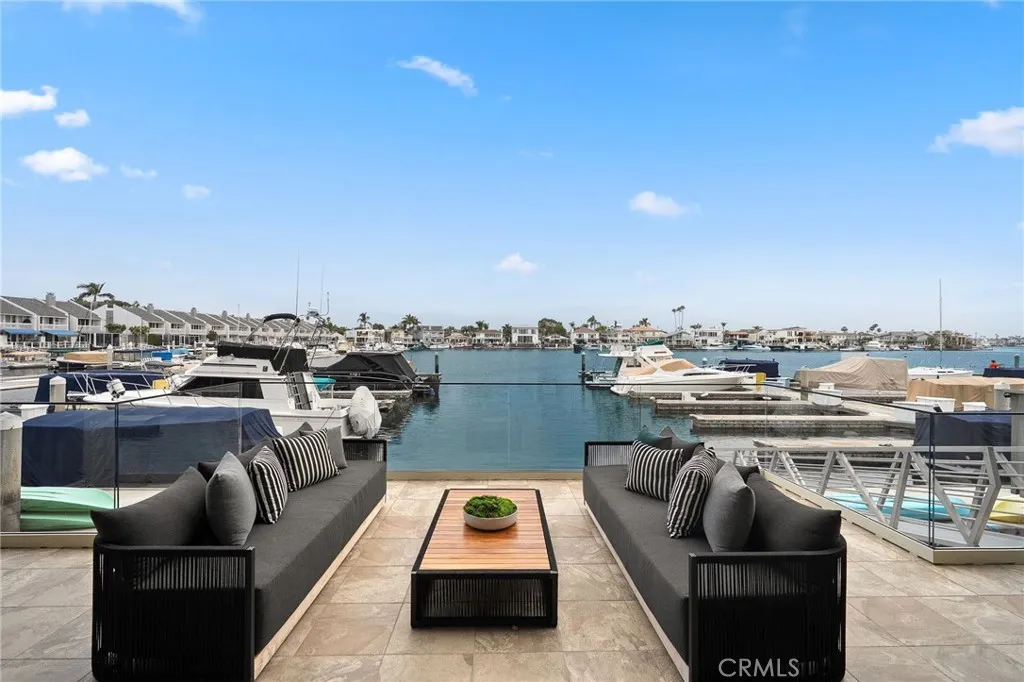 16449  Wimbledon Lane