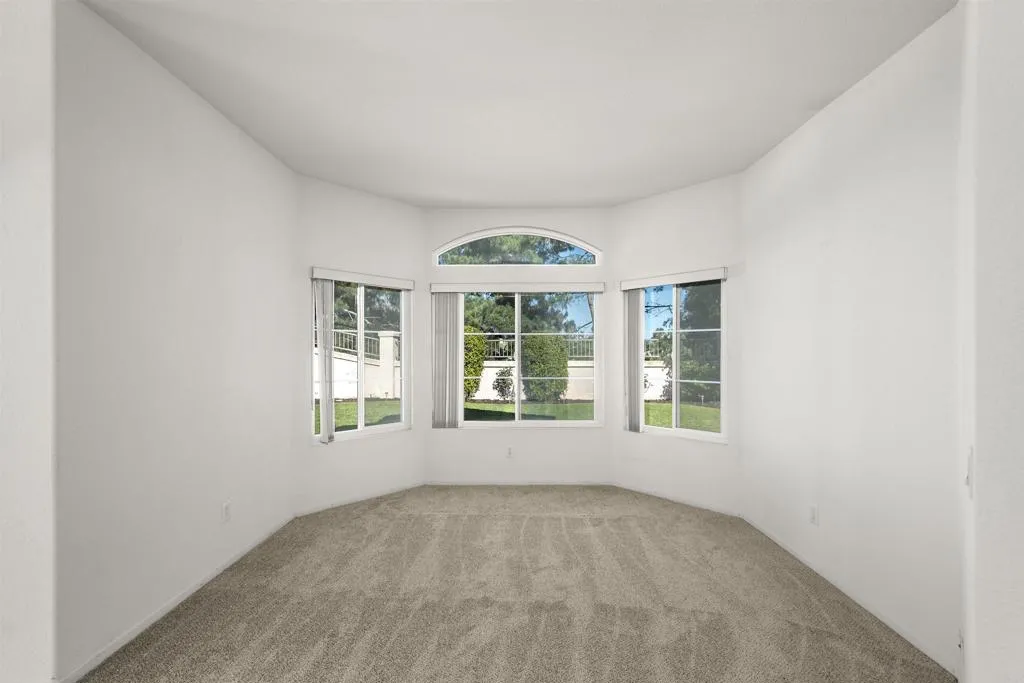 https://cdn.realtyfeed.com/cdn/127/306586033/6de9e9681adf9850970cafdc69e0fd60.webp