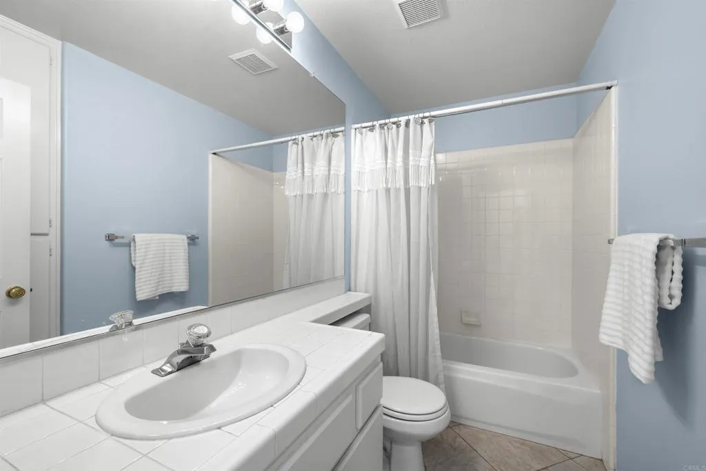 https://cdn.realtyfeed.com/cdn/127/306586033/82522b5d42b145b13510abb2d9058fb2.webp