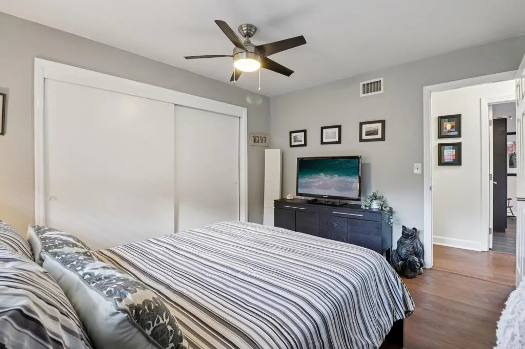 https://cdn.realtyfeed.com/cdn/127/306586040/18fa0b8c37d46b6afce695664c69da0b.webp