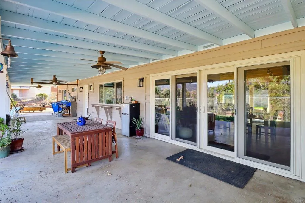 https://cdn.realtyfeed.com/cdn/127/306586040/4b59fe52bf4807aa5ad6296c71c48eeb.webp