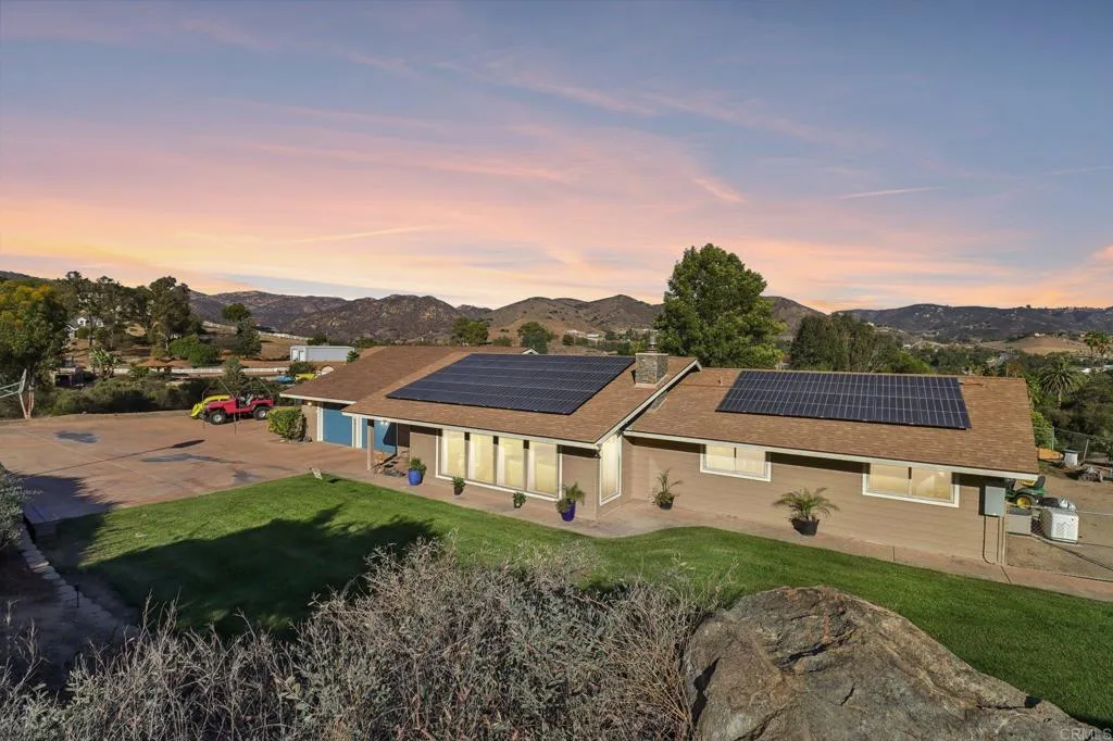 https://cdn.realtyfeed.com/cdn/127/306586040/7ac3832d91227039dcb1198e38c48b9f.webp