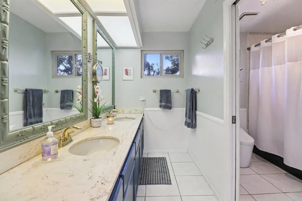 https://cdn.realtyfeed.com/cdn/127/306586040/8d9c710481a7b090ebab6a438a8f2178.webp