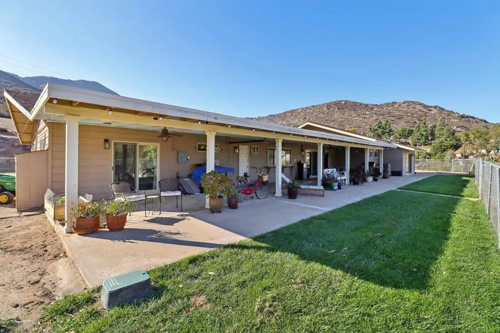 https://cdn.realtyfeed.com/cdn/127/306586040/92c77b5d87ed543da79424e10ca694ca.webp