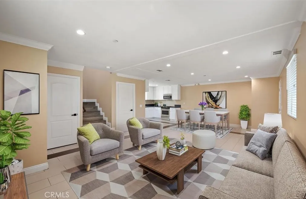 Los Angeles, CA 90003