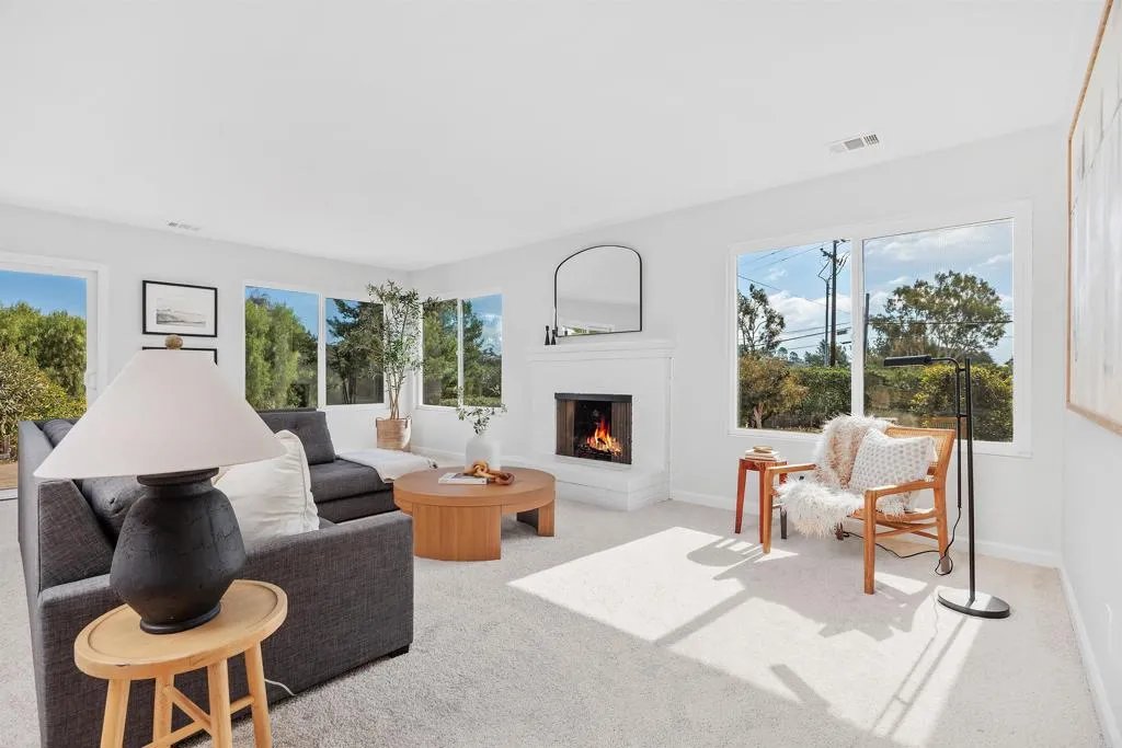 https://cdn.realtyfeed.com/cdn/127/306586081/89c313b244625512b624f86965b861c4.webp