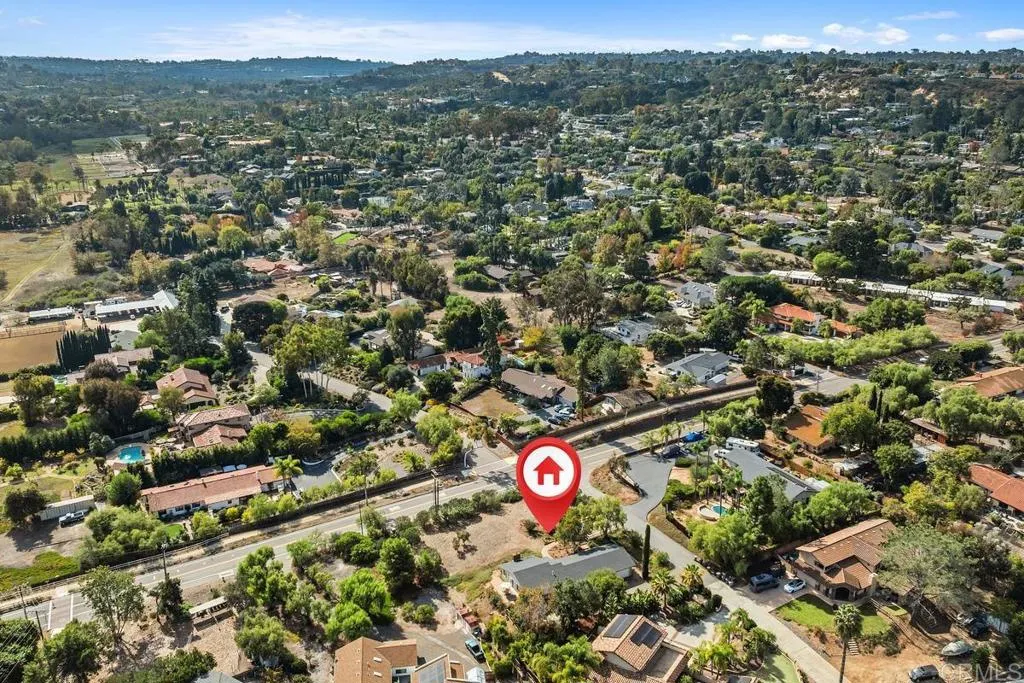 https://cdn.realtyfeed.com/cdn/127/306586081/8e44b1801e0667b3f3c1b08a720a1b92.webp