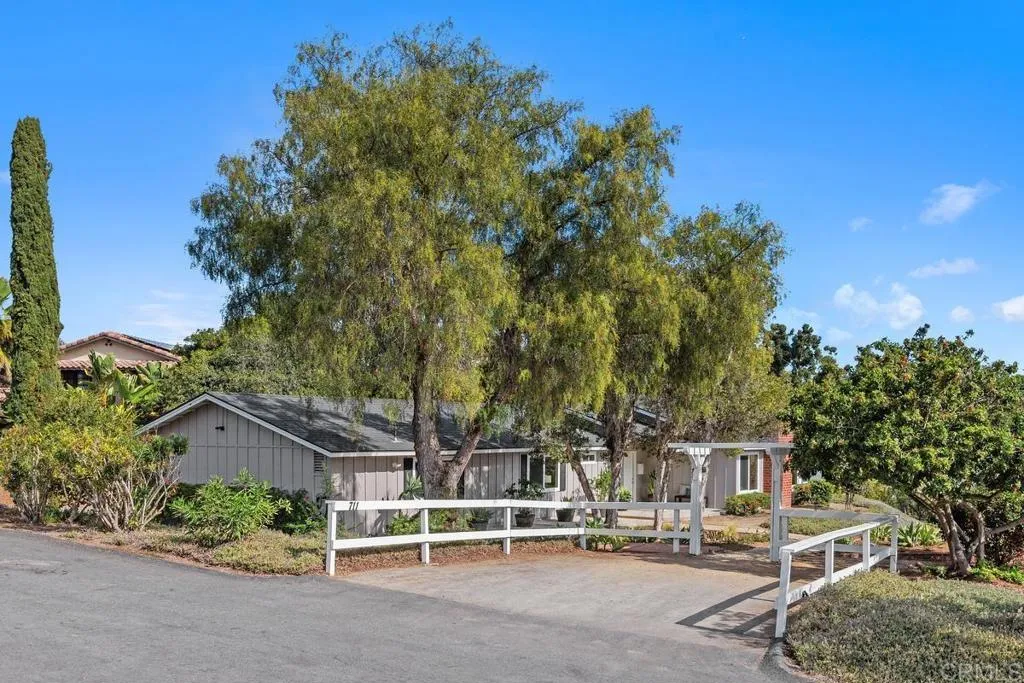https://cdn.realtyfeed.com/cdn/127/306586081/cbe0ced9734ba9c0600e048f93594791.webp