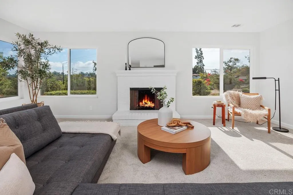https://cdn.realtyfeed.com/cdn/127/306586081/df0ff6857292f17cb6f1f9ac944df515.webp