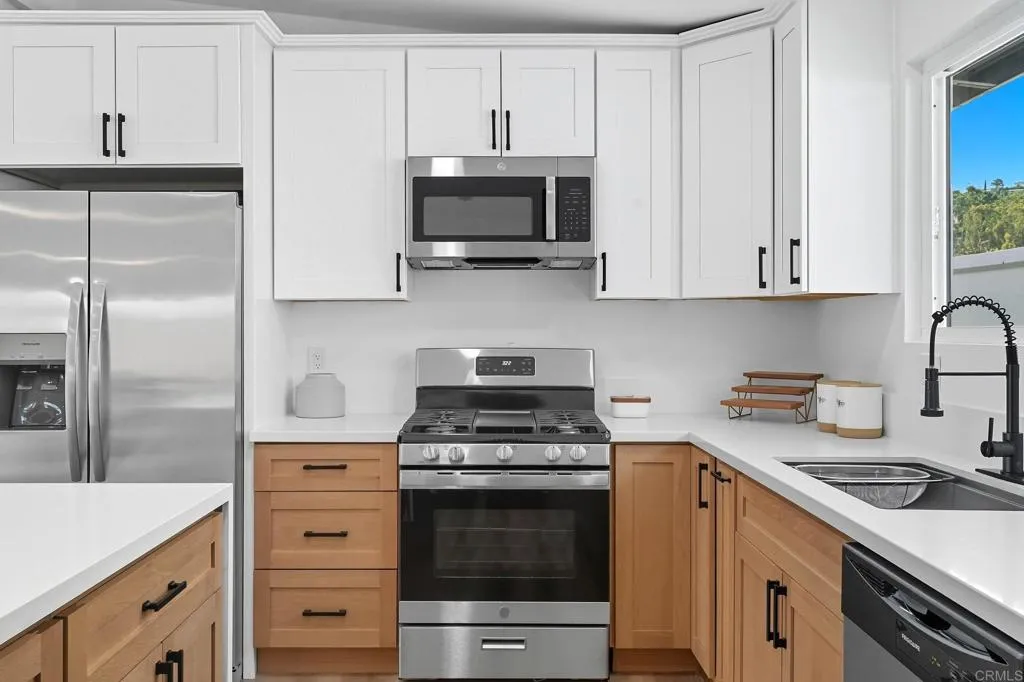https://cdn.realtyfeed.com/cdn/127/306586084/5e414e32d73561adf7c1c6ddddde346b.webp