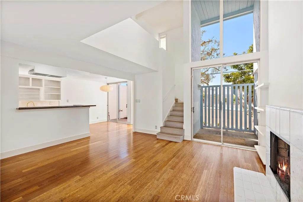 Newport Beach, CA 92663