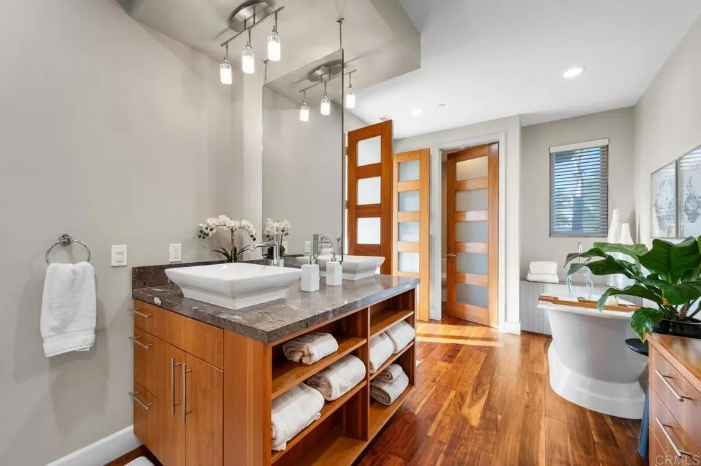 https://cdn.realtyfeed.com/cdn/127/306586313/6999a52e3c025229532615b860045c9d.webp