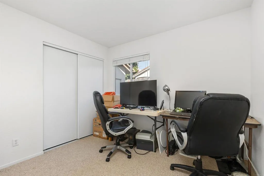 https://cdn.realtyfeed.com/cdn/127/306586338/6643f87a539c886750f4d6c698de5c64.webp