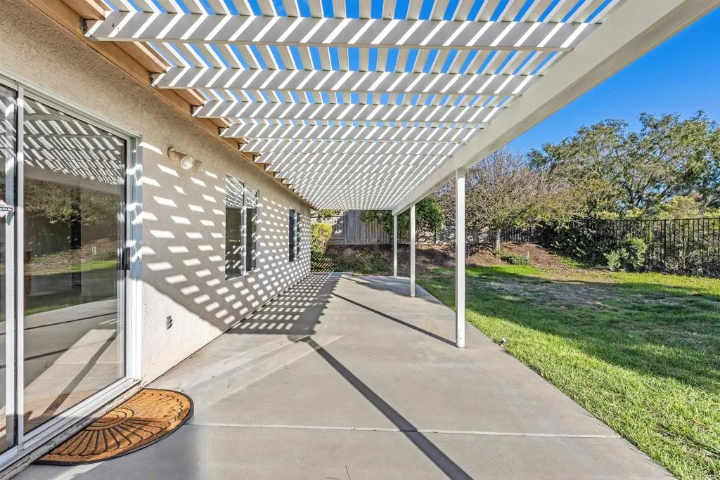 https://cdn.realtyfeed.com/cdn/127/306586338/89976034d9d9343a6bda56d149be9b4f.webp