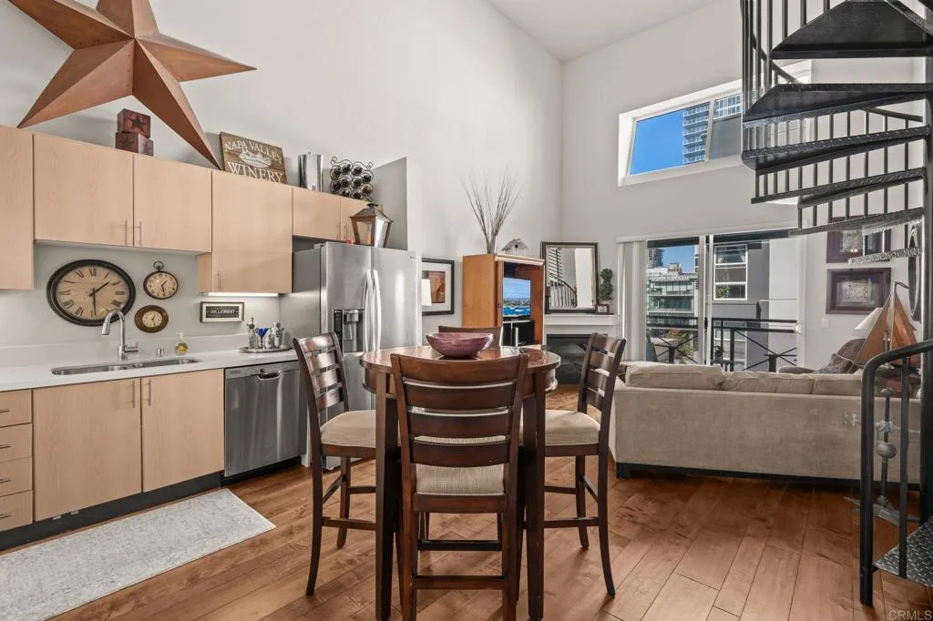 https://cdn.realtyfeed.com/cdn/127/306586340/d52cb06032e571bf7d4f870348974112.webp
