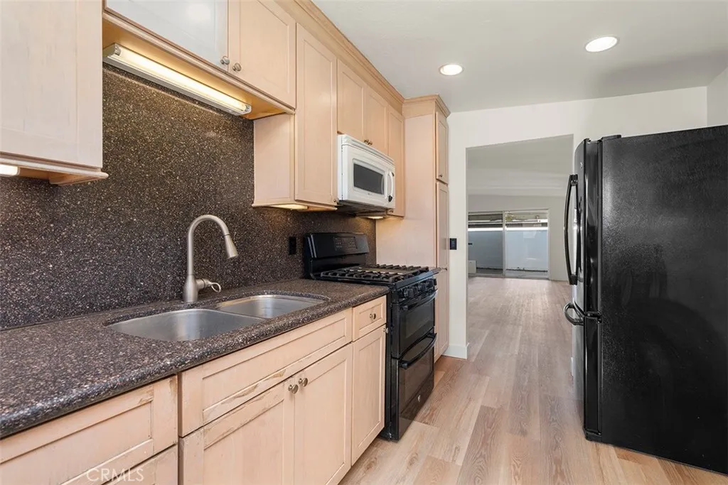https://cdn.realtyfeed.com/cdn/127/306586381/236003a3489f227ae70fa631b80f3528.webp