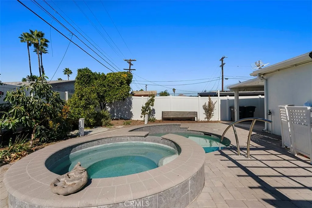 https://cdn.realtyfeed.com/cdn/127/306586381/3adcd539ba0c9987581e3a3d428428c2.webp