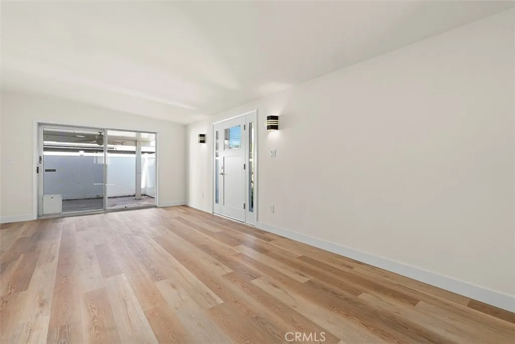 https://cdn.realtyfeed.com/cdn/127/306586381/3cca7ff0909cff36b0300266123b9f19.webp