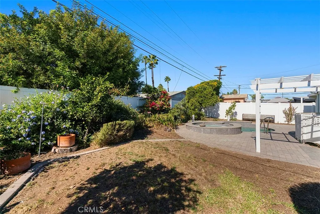 https://cdn.realtyfeed.com/cdn/127/306586381/6d999453ade3b35163f0ac558b5491e2.webp