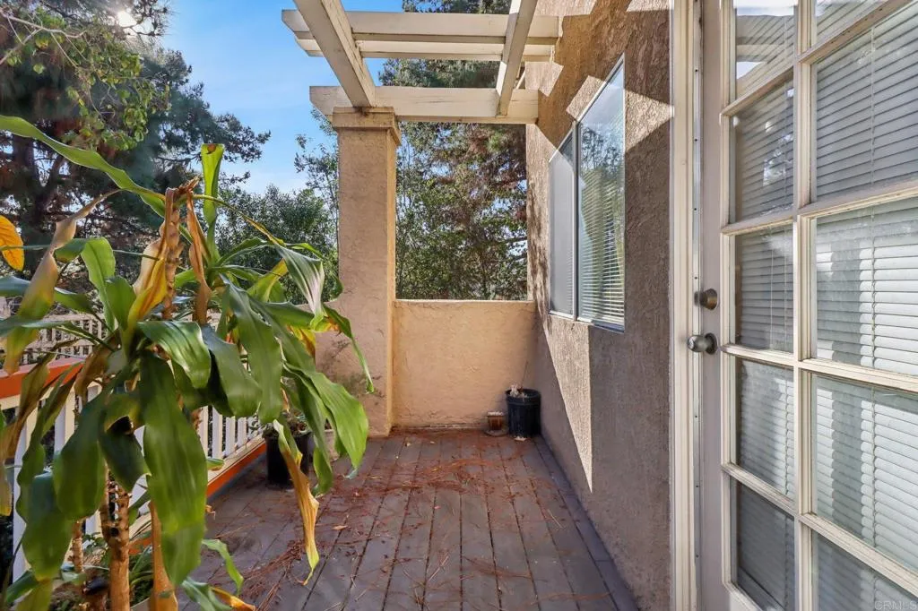 https://cdn.realtyfeed.com/cdn/127/306586396/047047a3ea773f5425a2e6ab314c9f91.webp