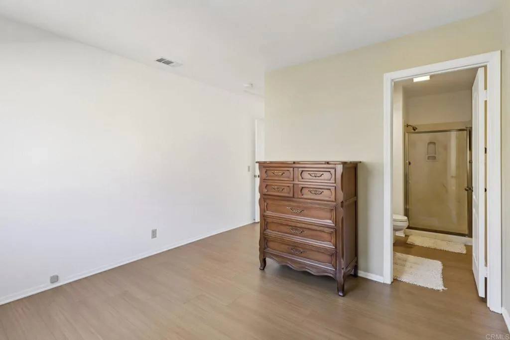 https://cdn.realtyfeed.com/cdn/127/306586396/79782170b7548e56e8c14595950c0872.webp