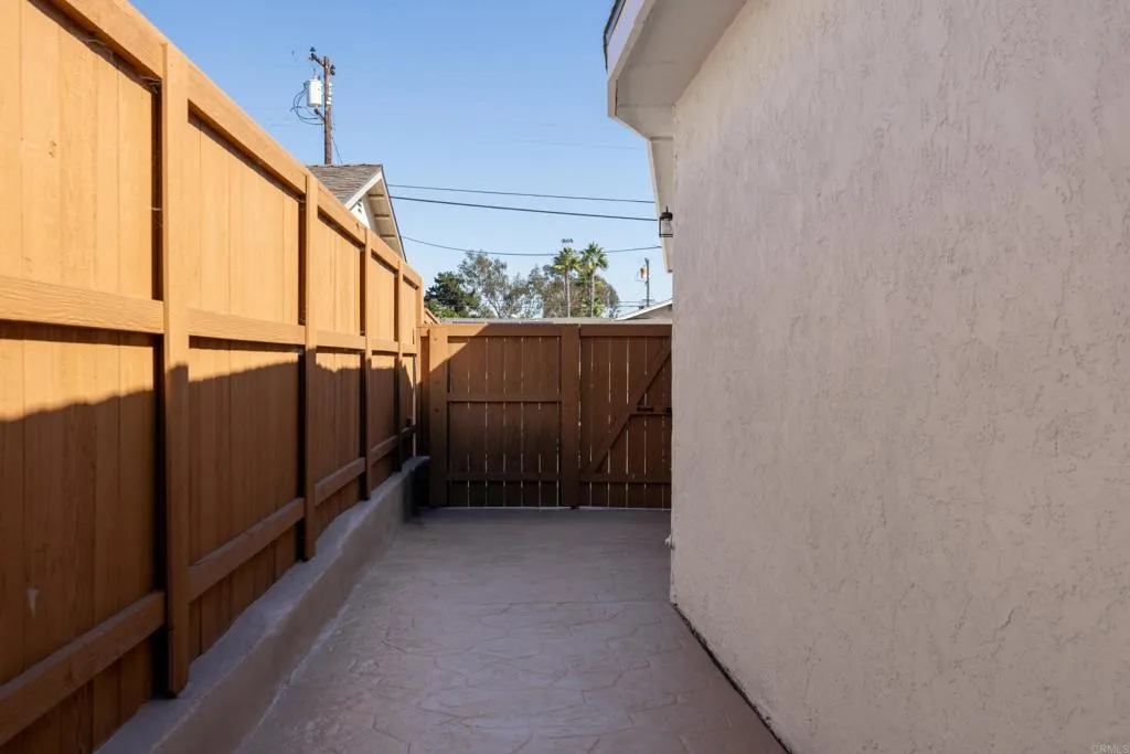 https://cdn.realtyfeed.com/cdn/127/306586672/28773b17254af2c3f57a333b23f25d2a.webp