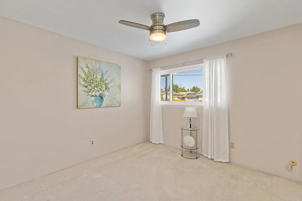 https://cdn.realtyfeed.com/cdn/127/306586672/8590f275b46b4b2e1ac2bf8551f63668.webp
