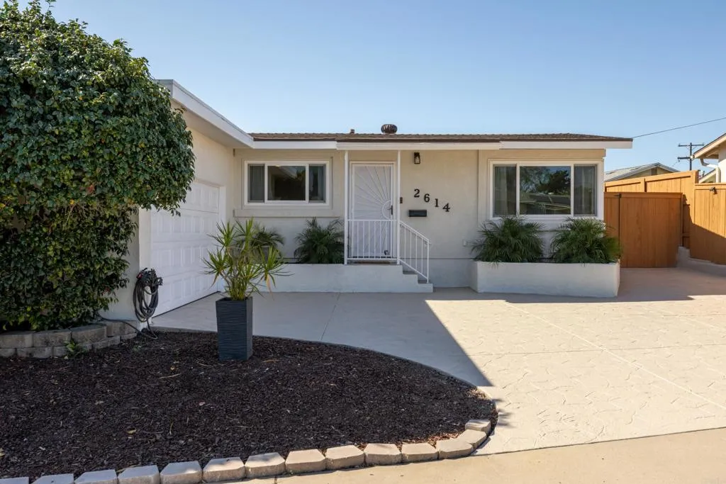 https://cdn.realtyfeed.com/cdn/127/306586672/f1c6a6e80effb884cfcab81fc8672d81.webp