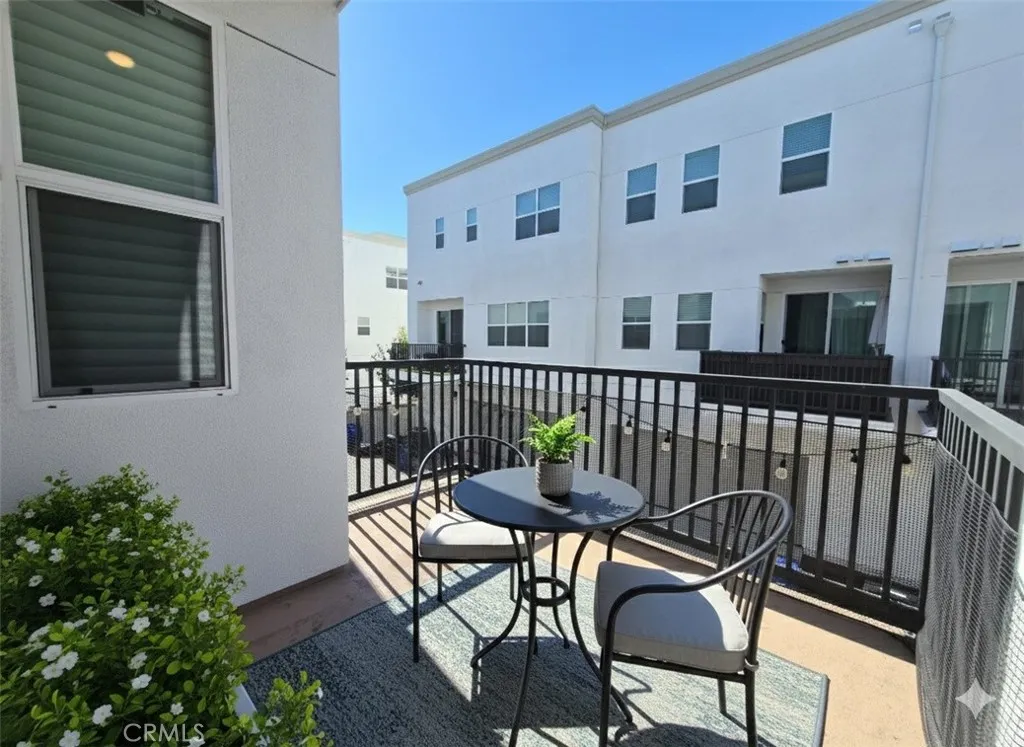 https://cdn.realtyfeed.com/cdn/127/306586737/9f48036bb5bd7d325fba6ab3e4795185.webp