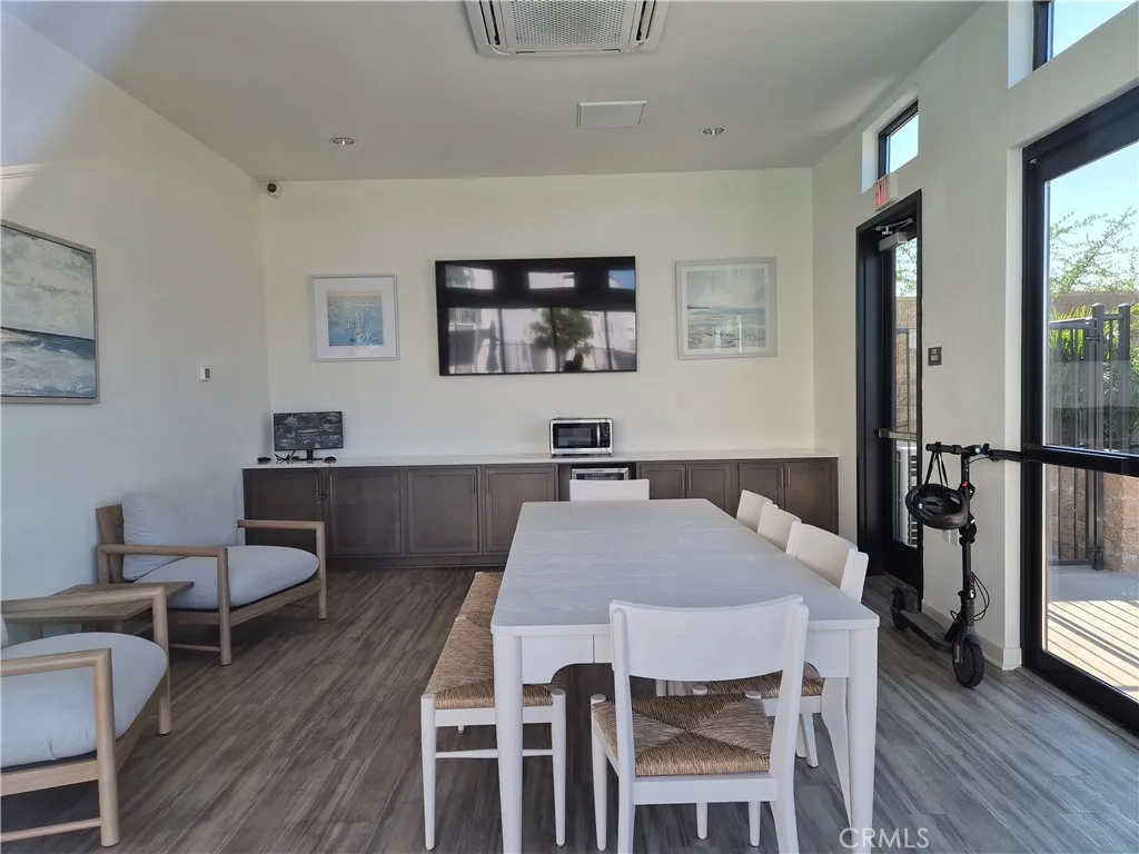 https://cdn.realtyfeed.com/cdn/127/306586737/c0834fd05ef34b8dda23f89f9595817a.webp