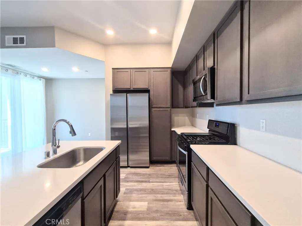 https://cdn.realtyfeed.com/cdn/127/306586737/d6704171c91771c74443e61bcb018812.webp