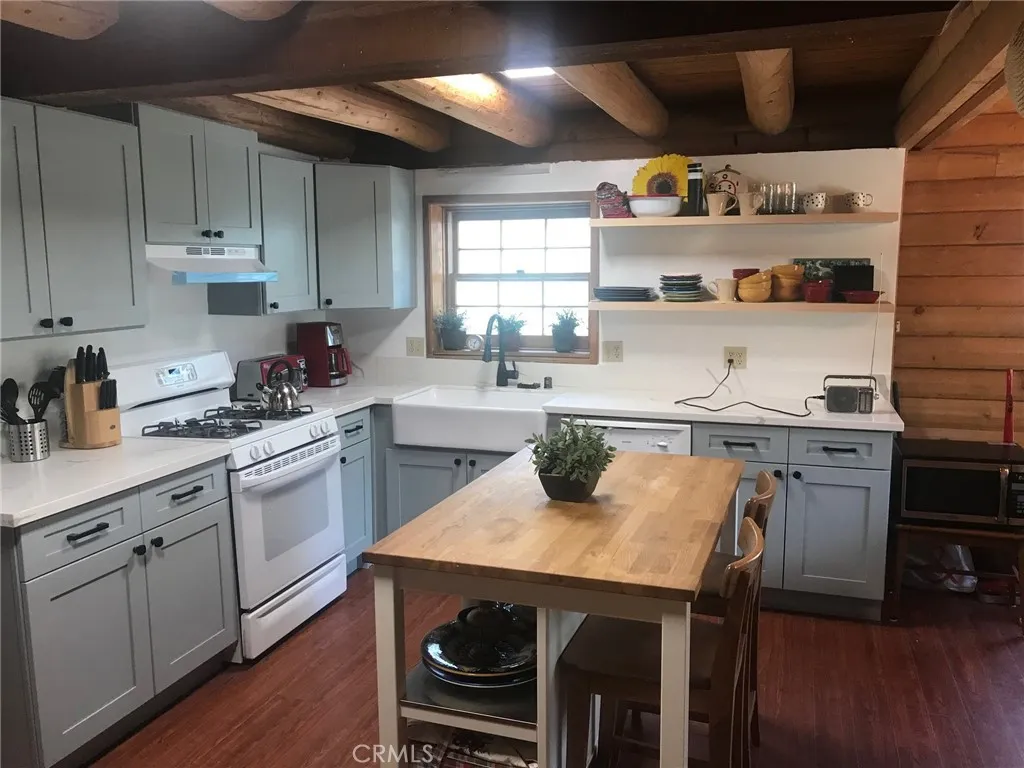 Pine Mountain Club, CA 93222