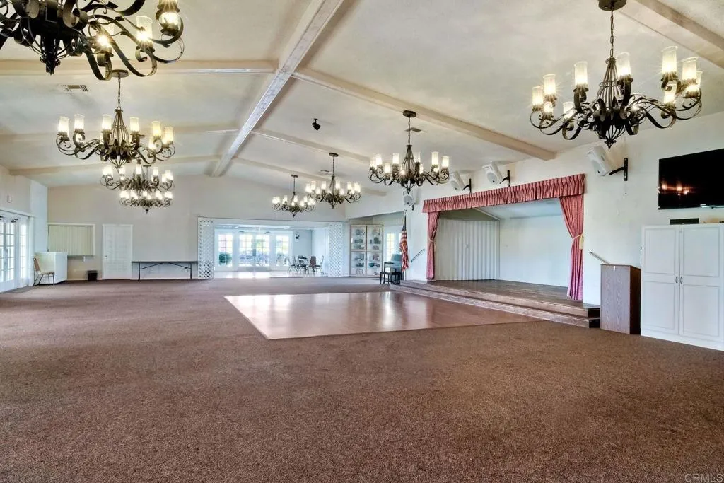 https://cdn.realtyfeed.com/cdn/127/306586832/b2722ee434f6041b30620aa230113295.webp