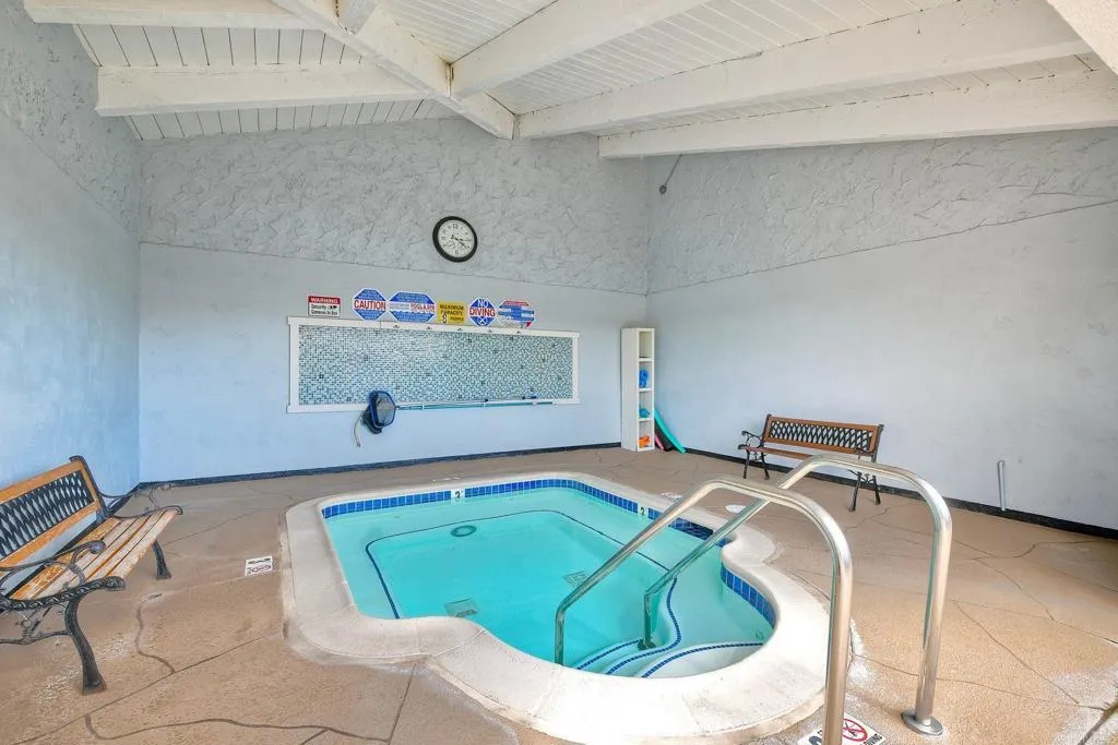 https://cdn.realtyfeed.com/cdn/127/306586832/bc22dd8431910f18060ac4d031745dd3.webp