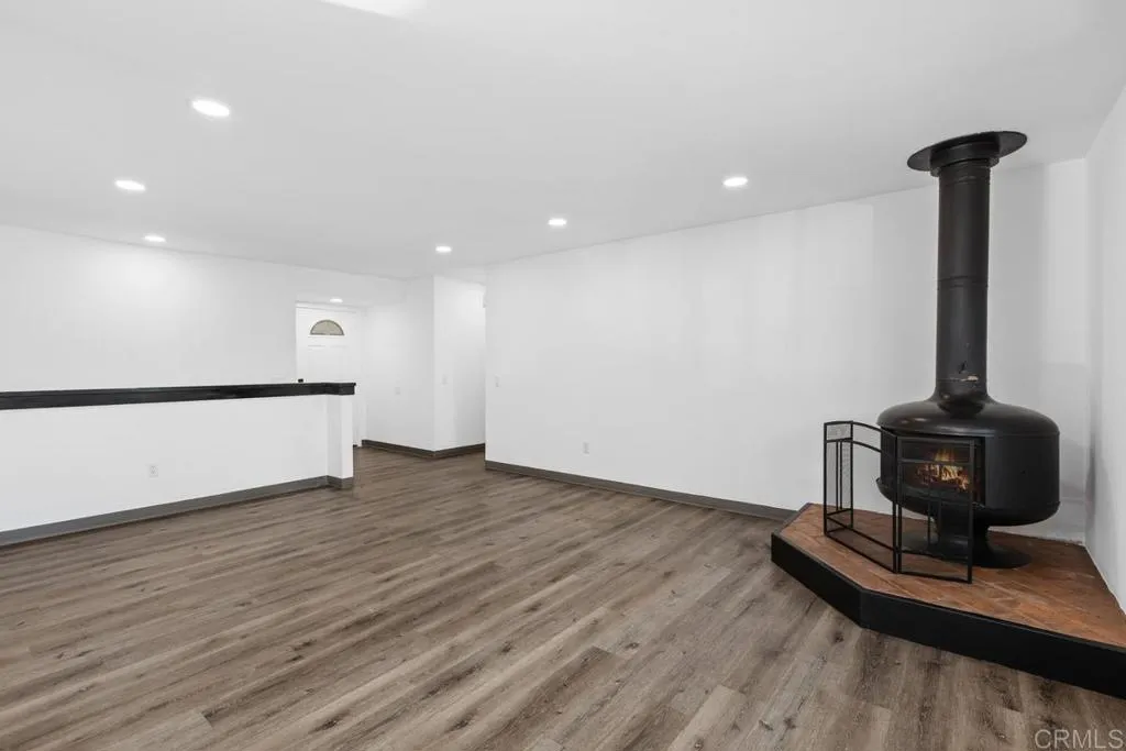https://cdn.realtyfeed.com/cdn/127/306586926/ae5879dfbe6603e058ac17b8d34d7b26.webp