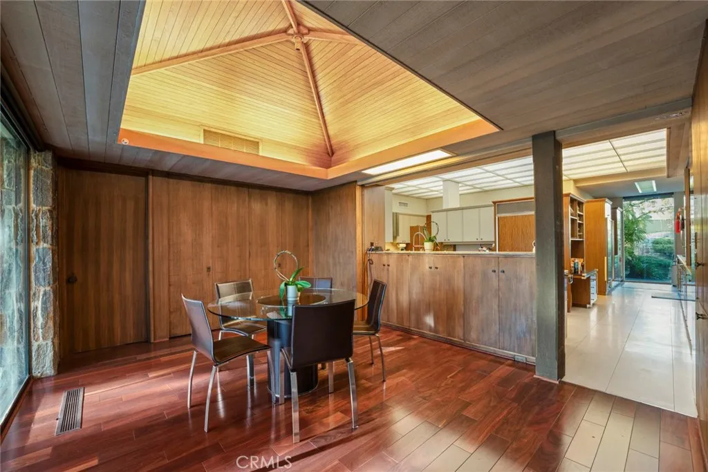 1458 Hillcrest, Pasadena, CA, 91106