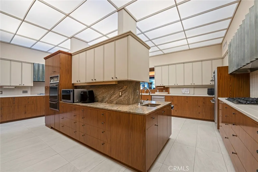 1458 Hillcrest, Pasadena, CA, 91106