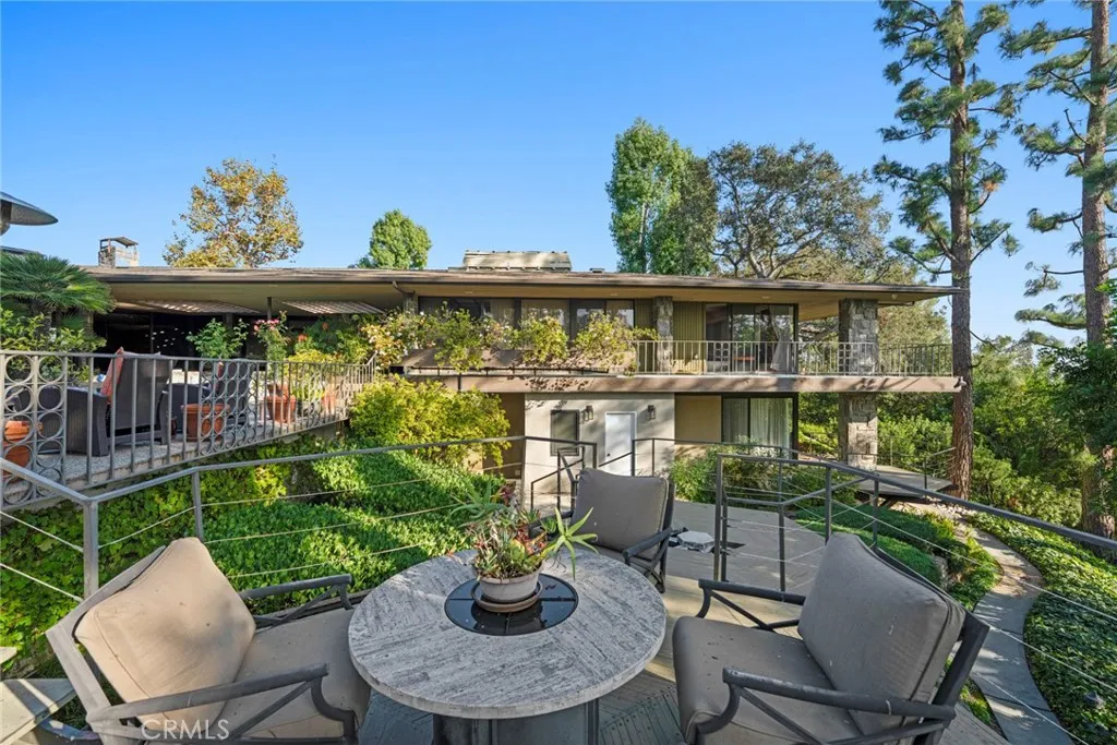 1458 Hillcrest, Pasadena, CA, 91106