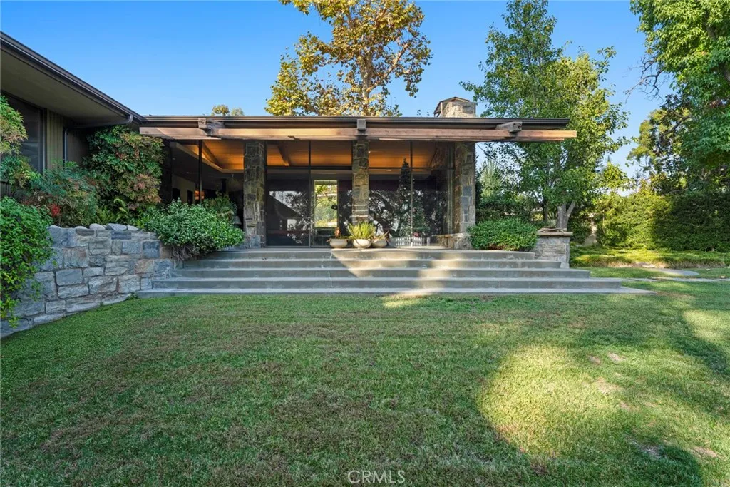 1458 Hillcrest, Pasadena, CA, 91106