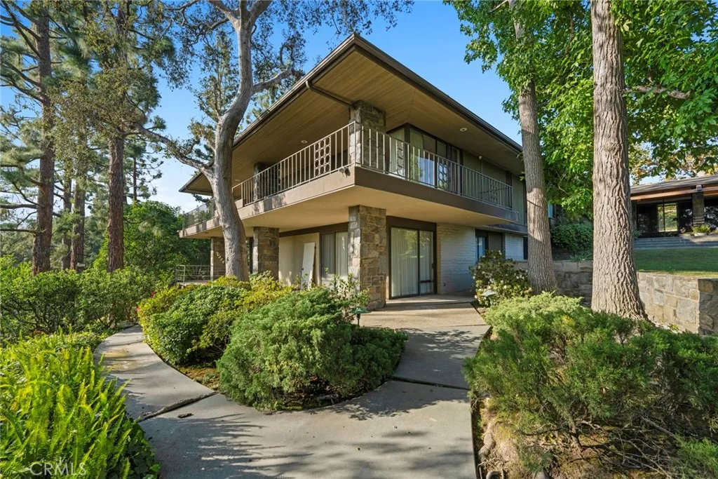 1458 Hillcrest, Pasadena, CA, 91106