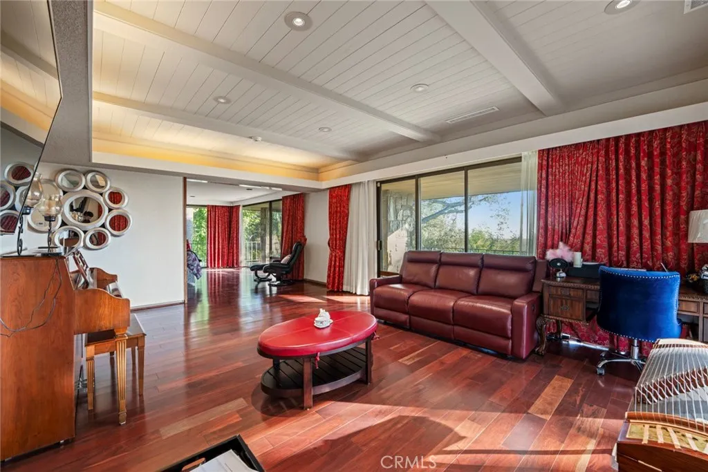 1458 Hillcrest, Pasadena, CA, 91106
