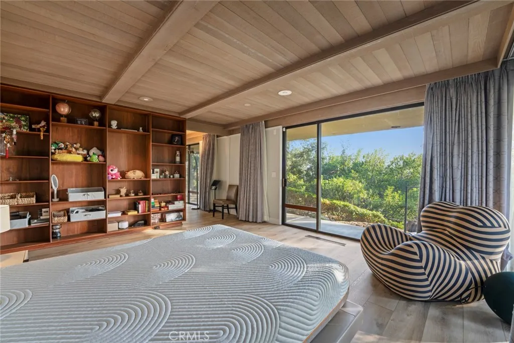 1458 Hillcrest, Pasadena, CA, 91106