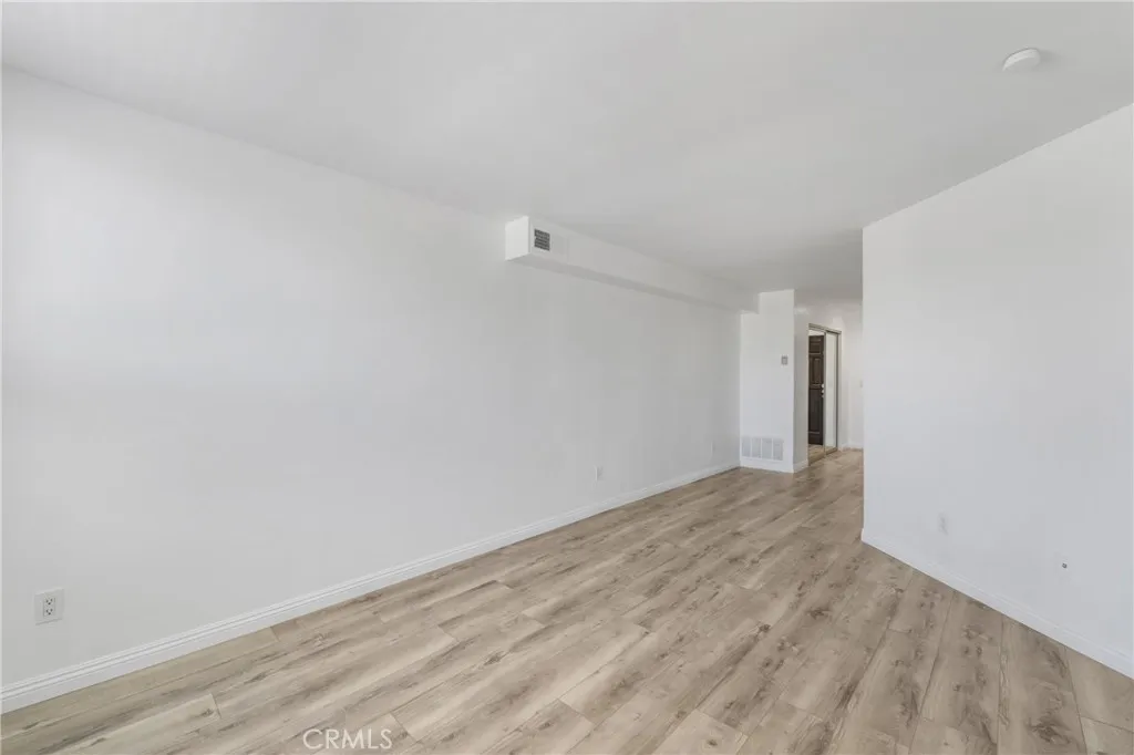 https://cdn.realtyfeed.com/cdn/127/306586998/1e6e7b6e56887c24a602ffb760dce5d8.webp