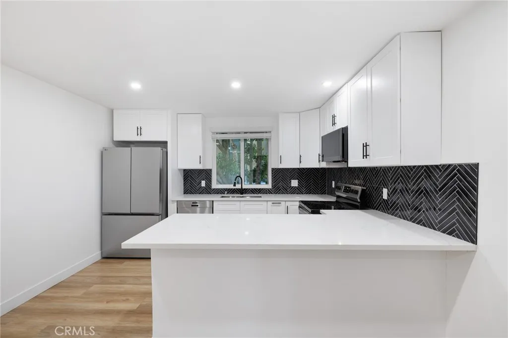 Encino, CA 91316